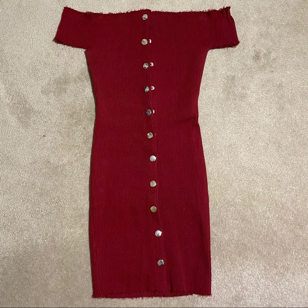 New maroon off the Shoulder bodycon